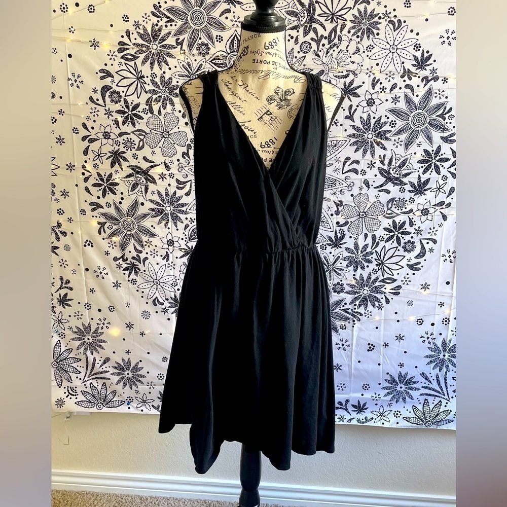 LOFT sleeveless black dress a-line v-neck flattering